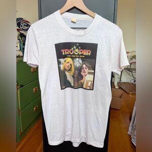 Vintage 1976 Trooper “Two For The Show” Graphic Men’s T-Shirt